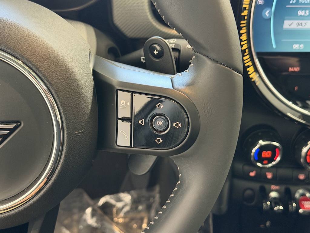 Thumbnail: 2023 MINI Cooper - 22