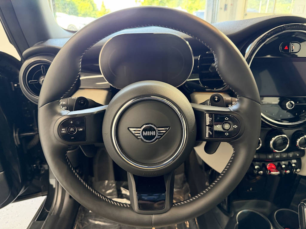 Thumbnail: 2024 MINI Cooper - 8