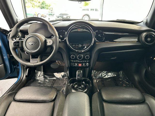 2022 MINI Cooper S 7