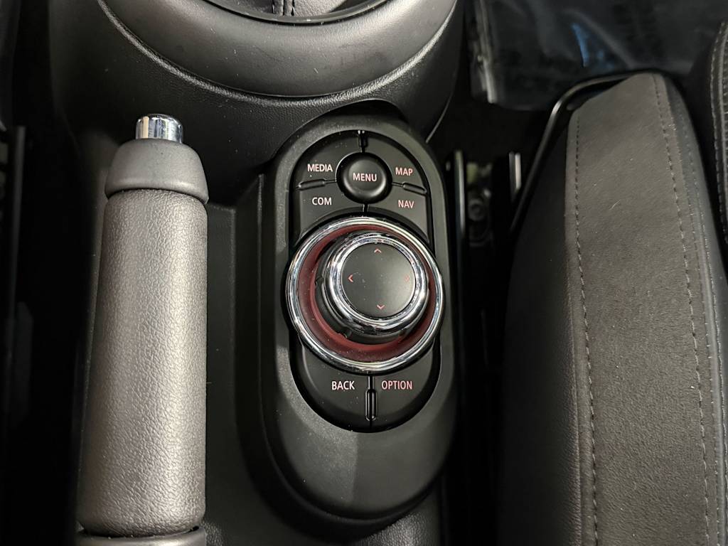 Thumbnail: 2024 MINI Cooper - 25