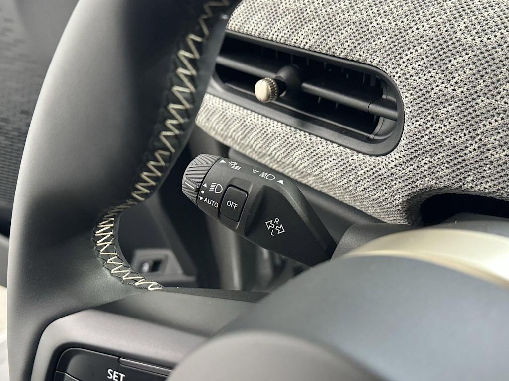 Thumbnail: 2025 MINI Cooper - 14