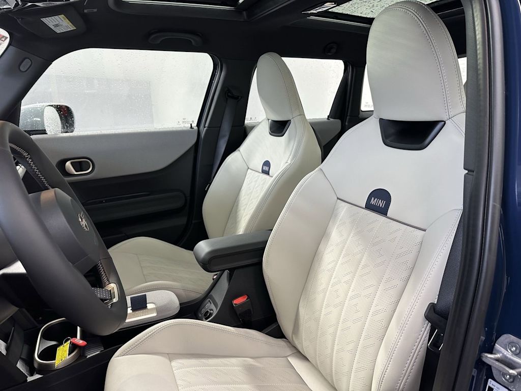 Thumbnail: 2026 MINI Cooper - 10