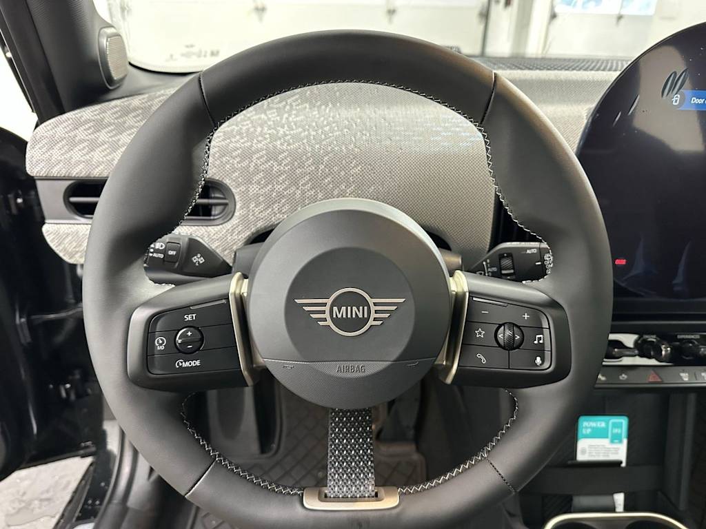 Thumbnail: 2026 MINI Cooper - 12