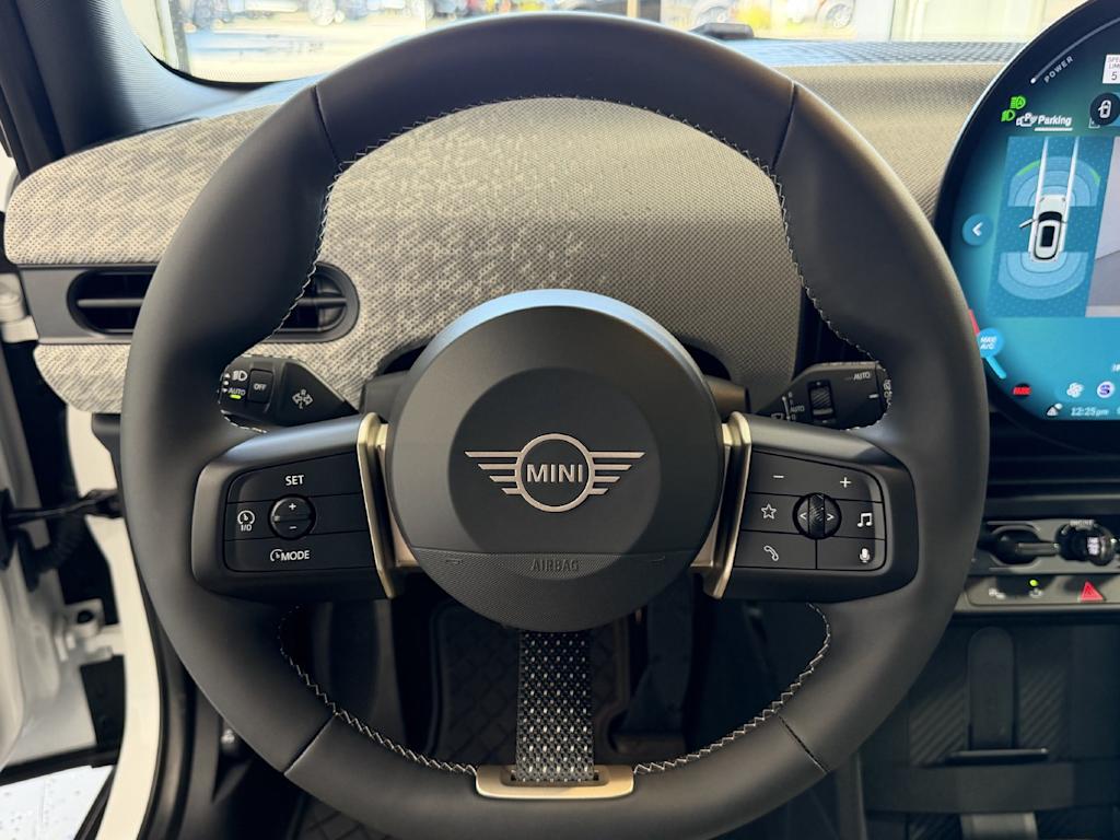 Thumbnail: 2026 MINI Cooper - 4