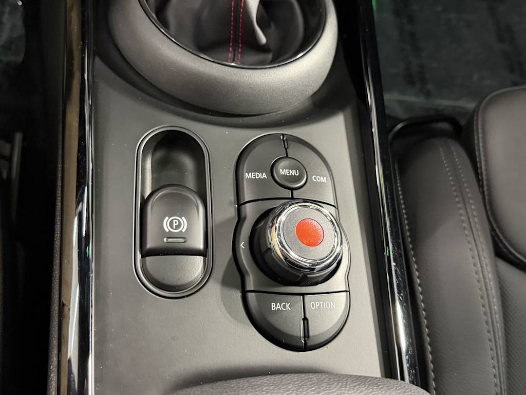 Thumbnail: 2019 MINI Cooper Clubman - 25