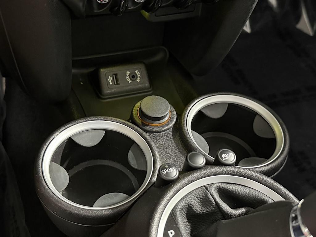 Thumbnail: 2013 MINI Cooper - 12