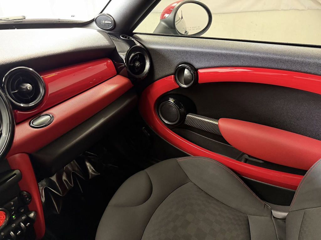 Thumbnail: 2012 MINI Cooper - 10