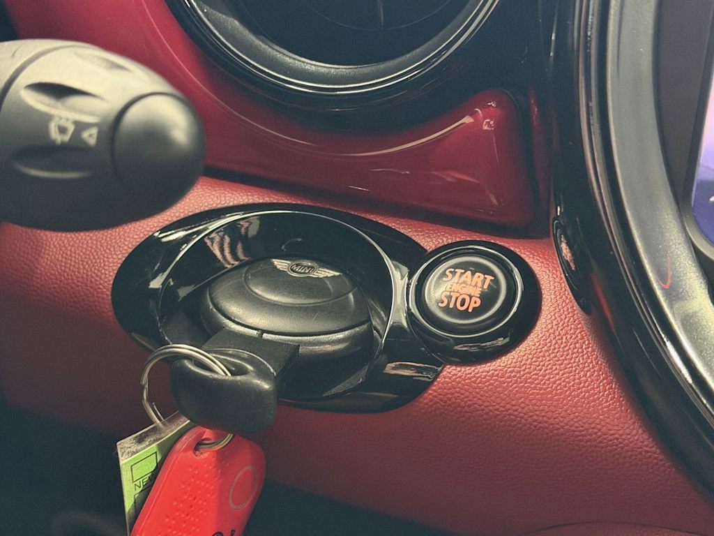 Thumbnail: 2012 MINI Cooper - 19