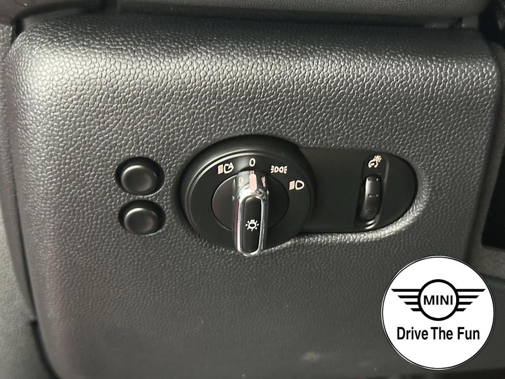 Thumbnail: 2019 MINI Cooper - 21