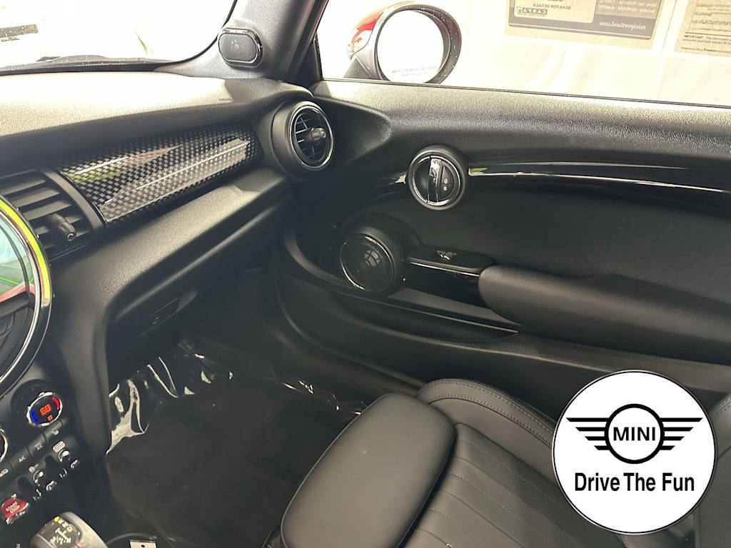 Thumbnail: 2019 MINI Cooper - 13