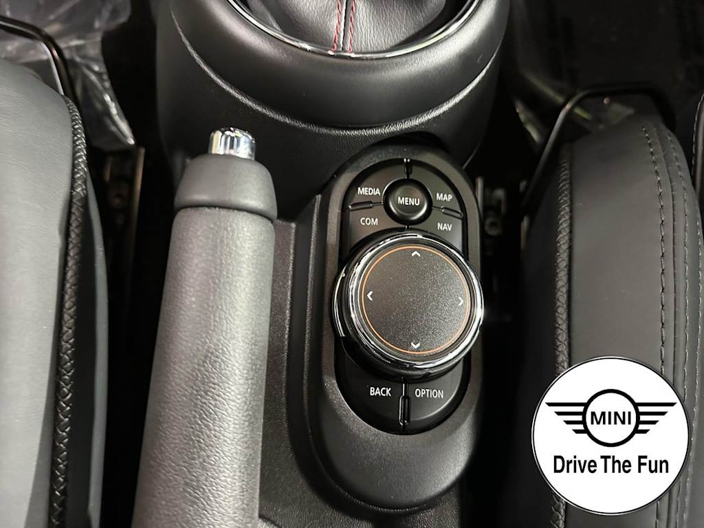 Thumbnail: 2019 MINI Cooper - 25