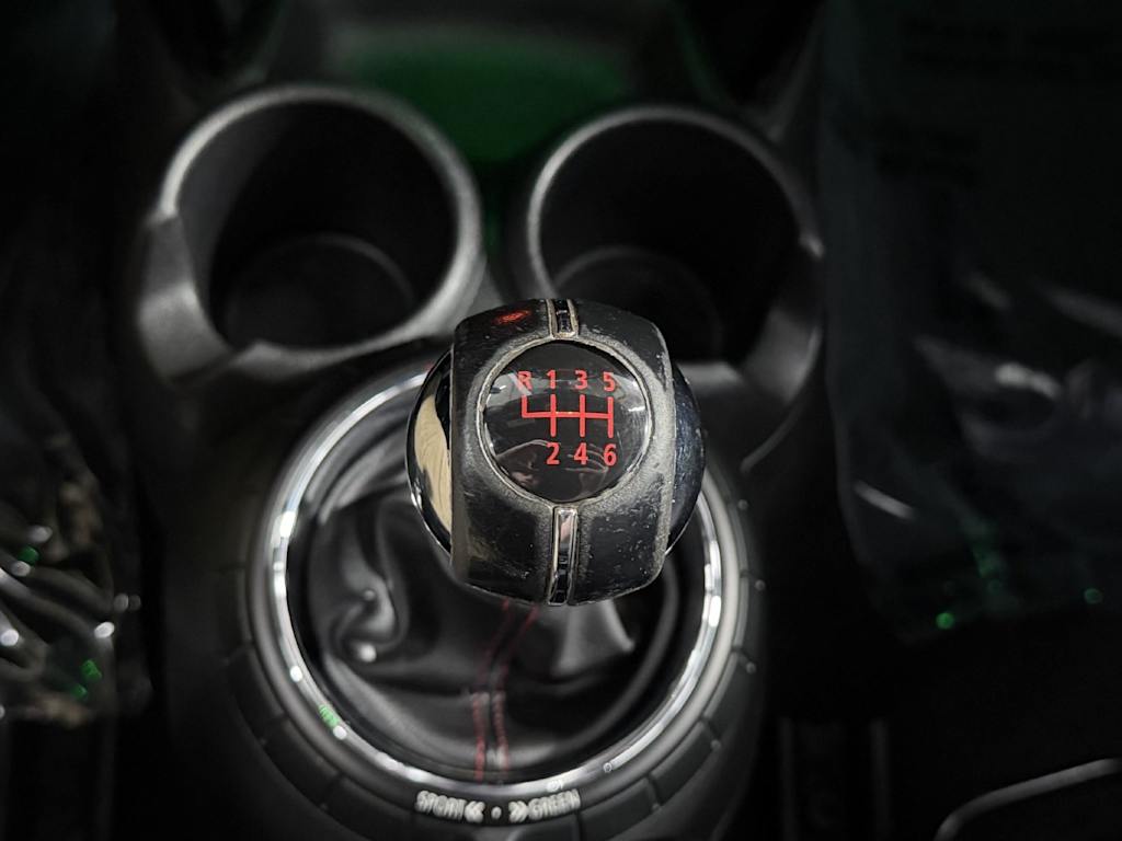 Thumbnail: 2016 MINI Cooper - 24
