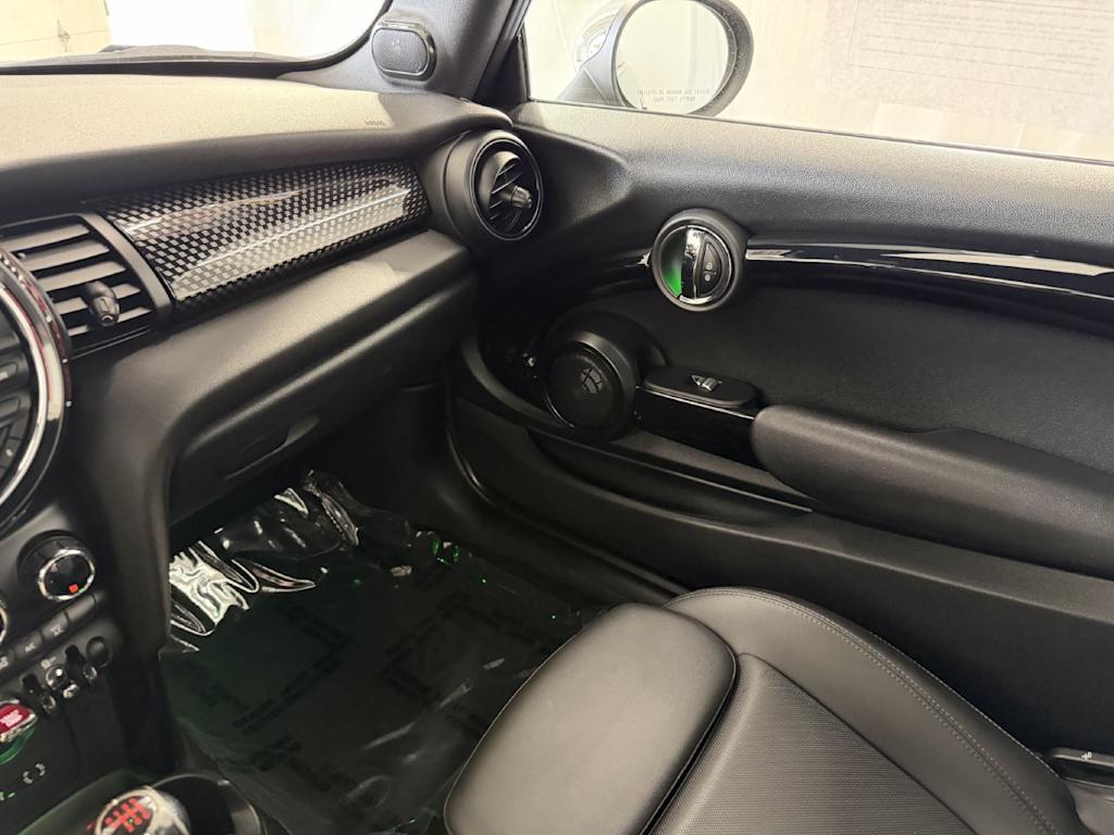 Thumbnail: 2016 MINI Cooper - 10