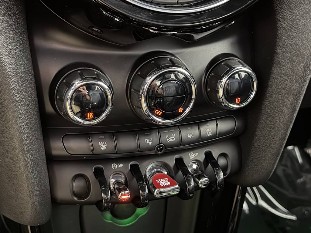 Thumbnail: 2016 MINI Cooper - 23
