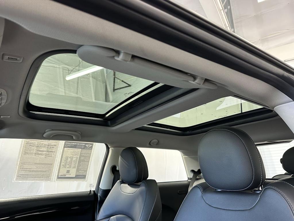 Thumbnail: 2019 MINI Cooper Hardtop - 19