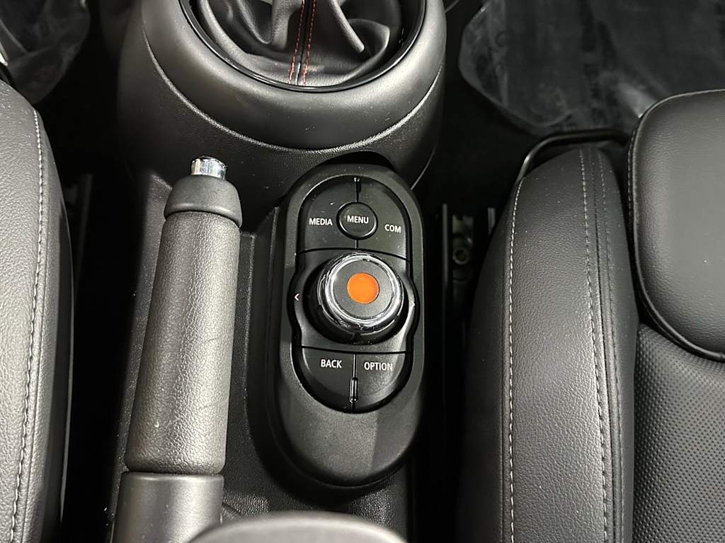 Thumbnail: 2019 MINI Cooper Hardtop - 26