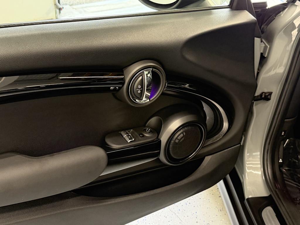 Thumbnail: 2021 MINI Cooper - 18
