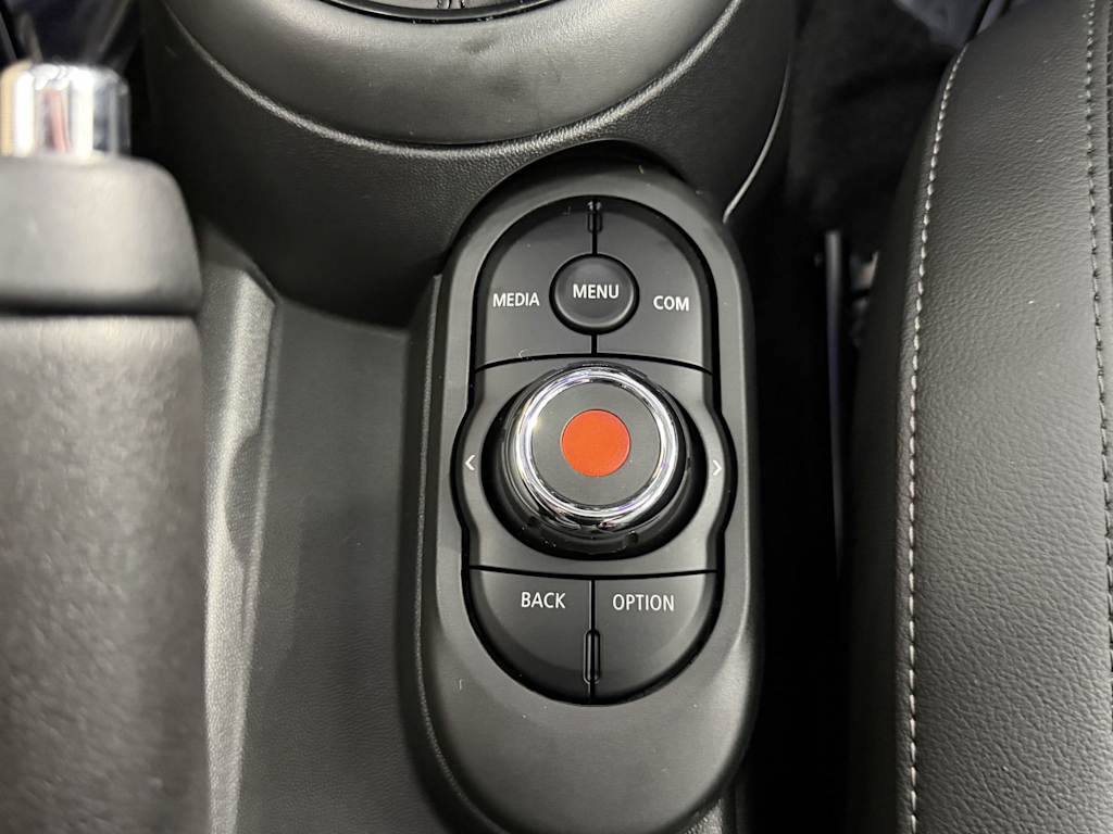 Thumbnail: 2021 MINI Cooper - 25
