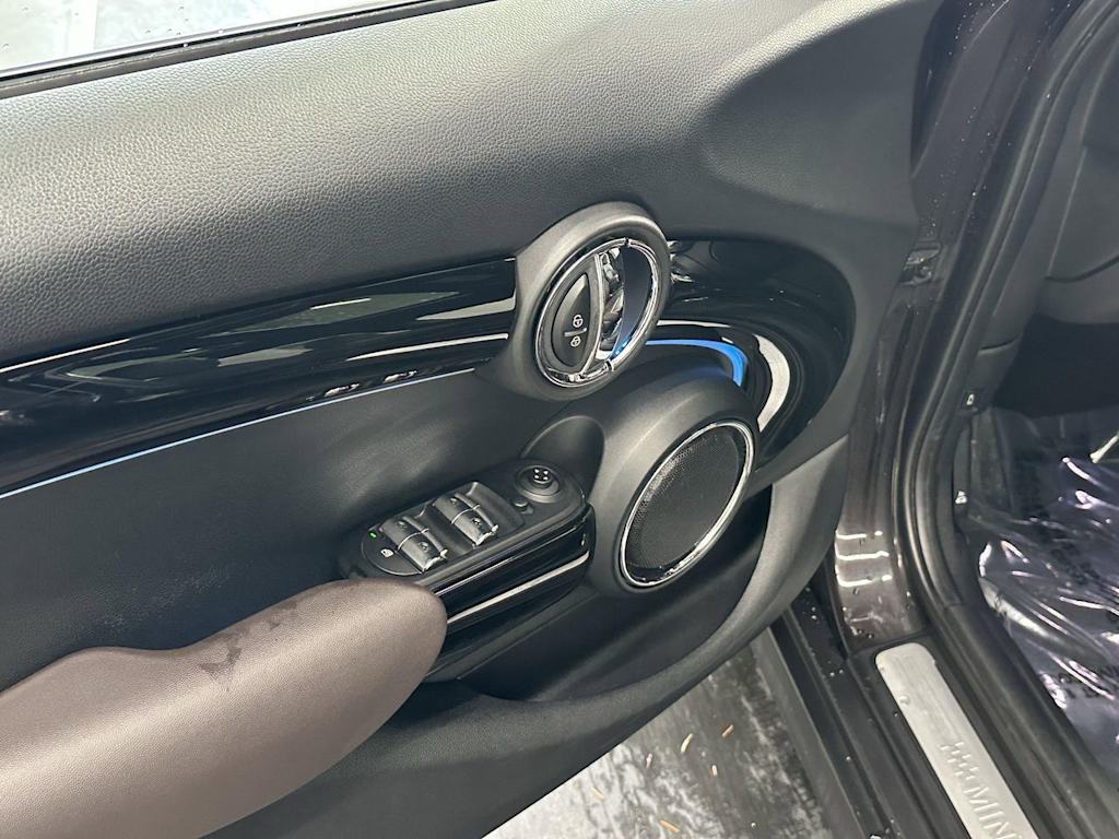 Thumbnail: 2016 MINI Cooper - 19