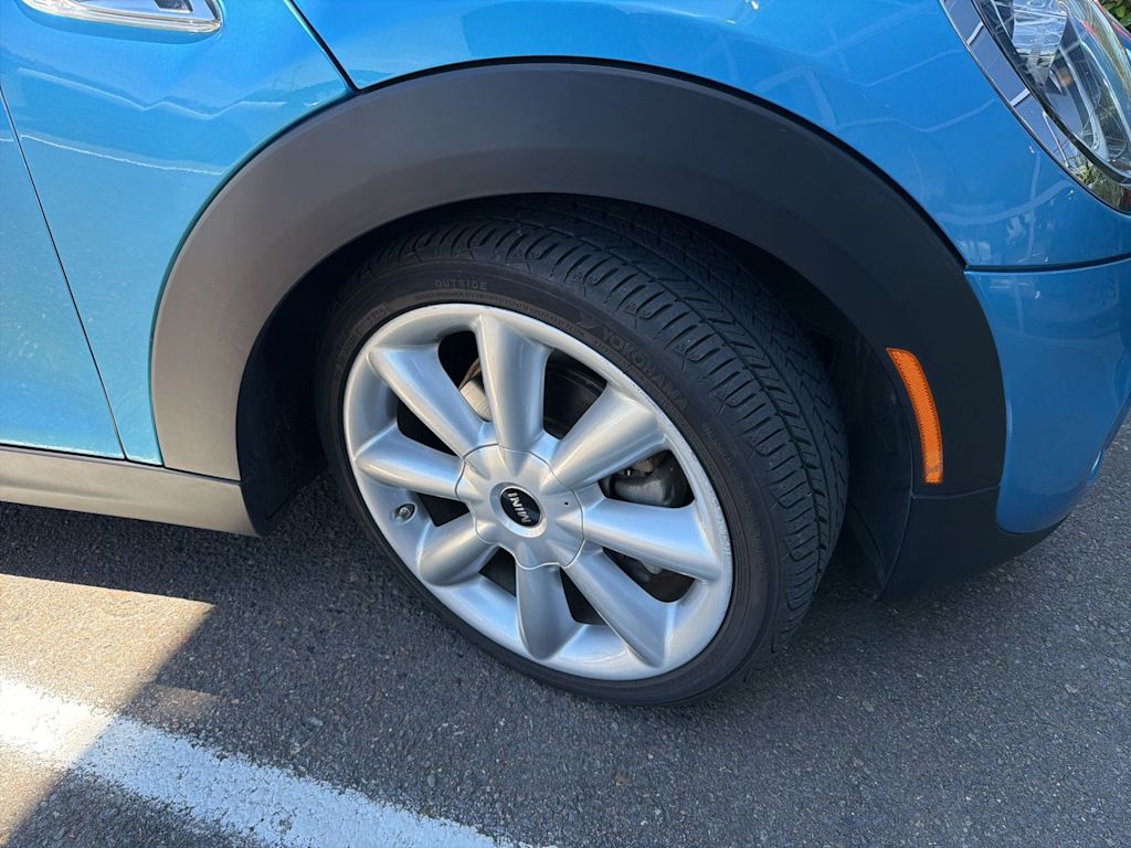 Thumbnail: 2019 MINI Cooper Hardtop - 8