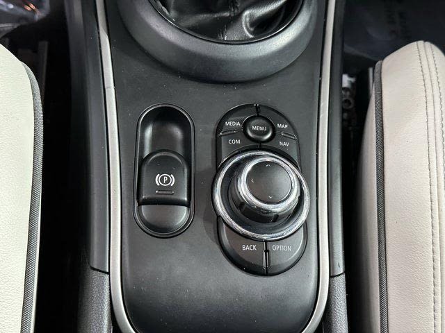 Thumbnail: 2022 MINI Cooper Countryman - 24