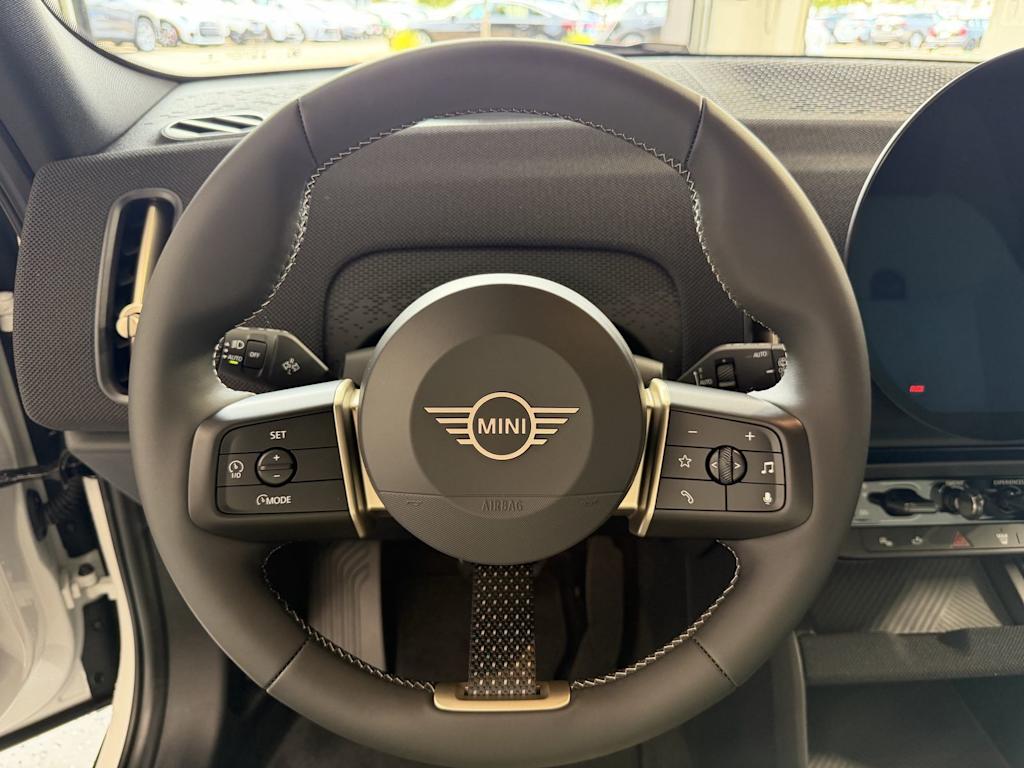 Thumbnail: 2027 MINI Cooper Countryman - 10