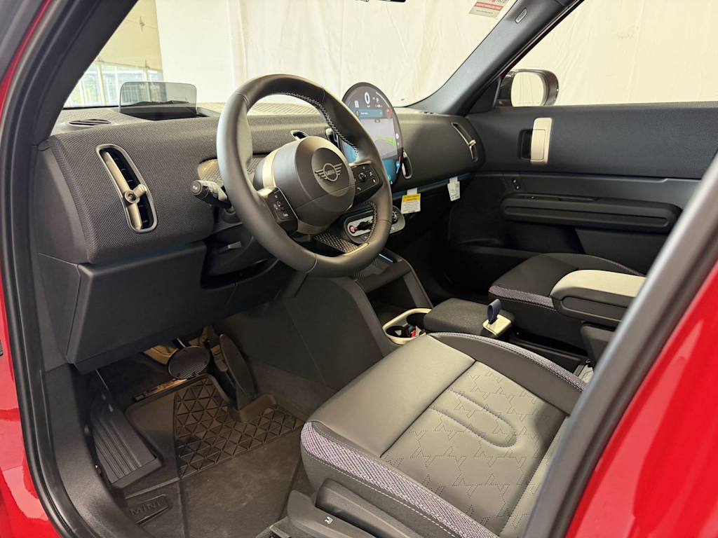 Thumbnail: 2027 MINI Cooper Countryman - 2