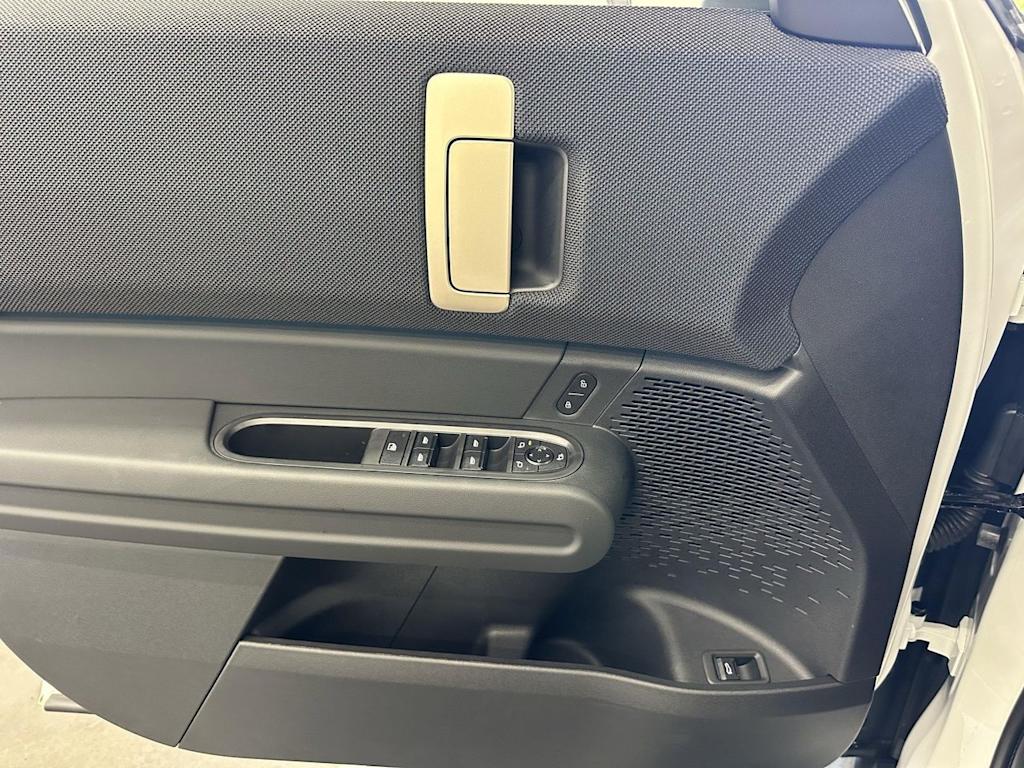 Thumbnail: 2026 MINI Cooper Countryman - 19