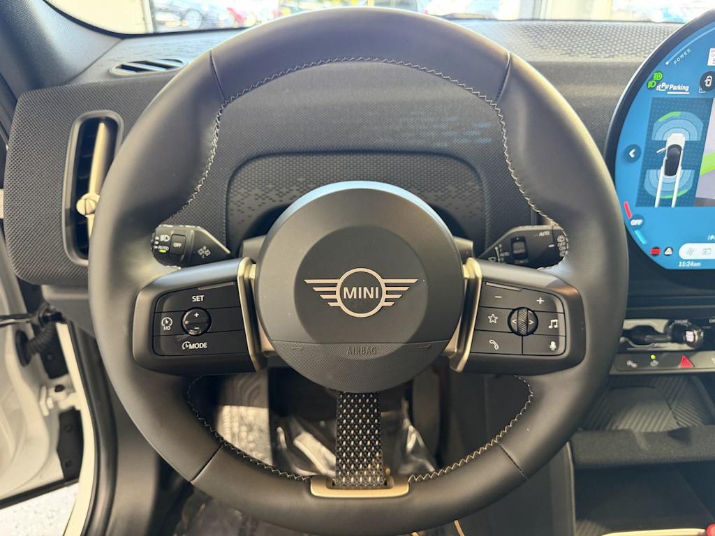 Thumbnail: 2026 MINI Cooper Countryman - 11