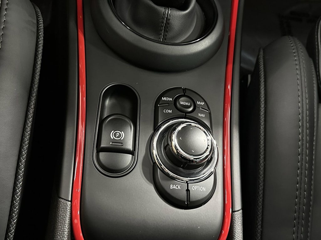 Thumbnail: 2023 MINI Cooper Countryman - 25