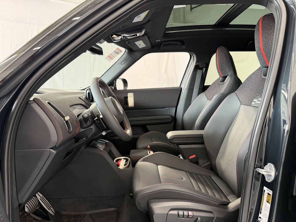 Thumbnail: 2027 MINI Cooper Countryman - 8