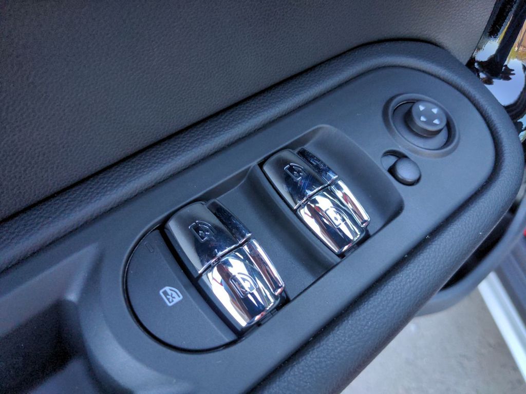 Thumbnail: 2022 MINI Cooper Countryman - 24