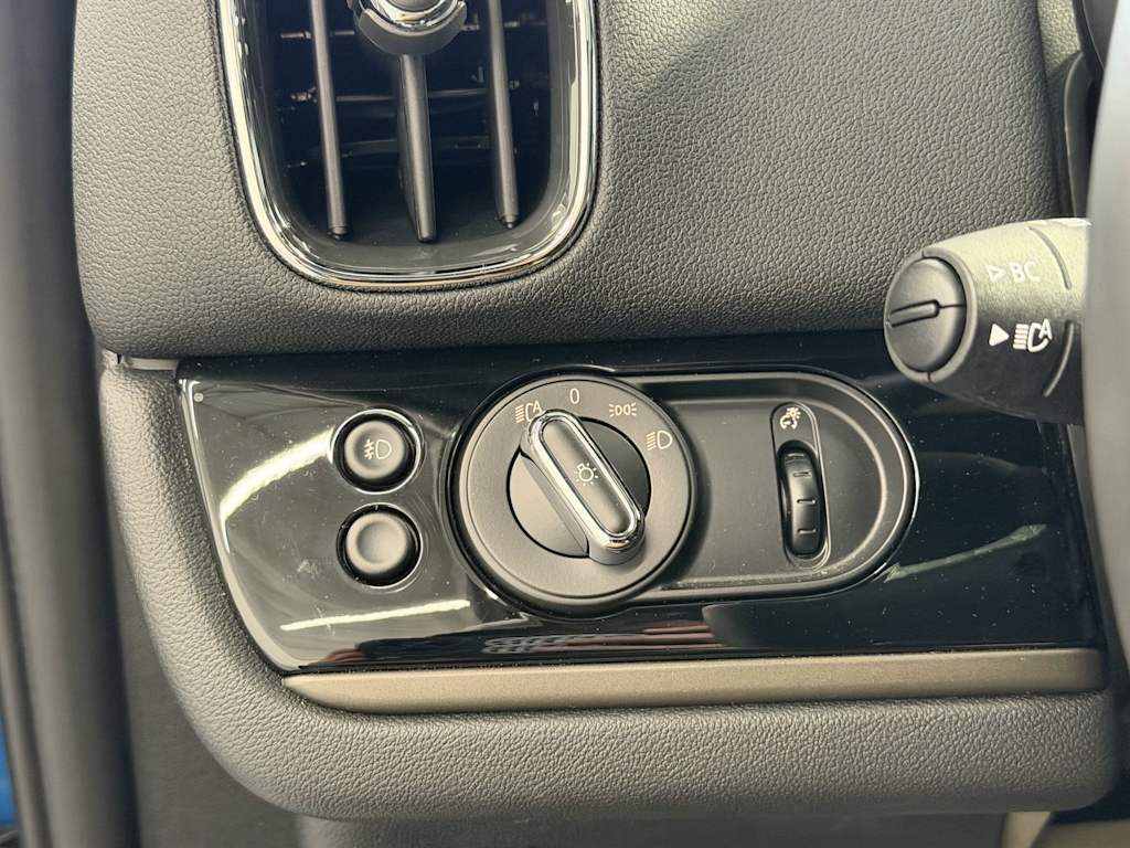 Thumbnail: 2019 MINI Cooper Countryman - 20