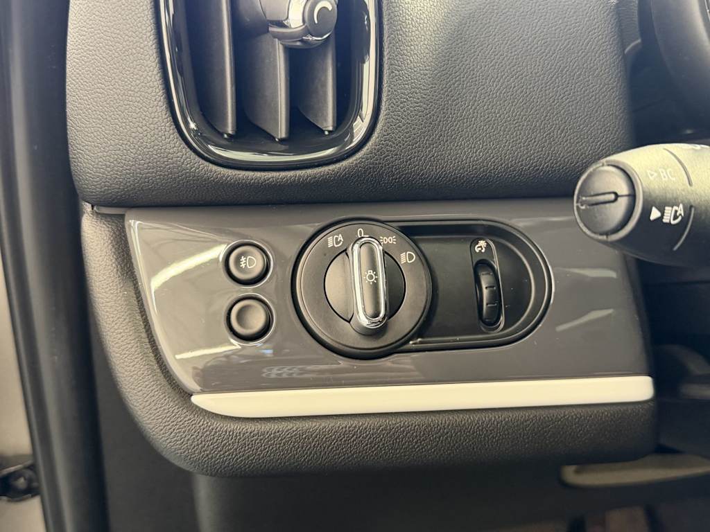Thumbnail: 2019 MINI Cooper Countryman - 20