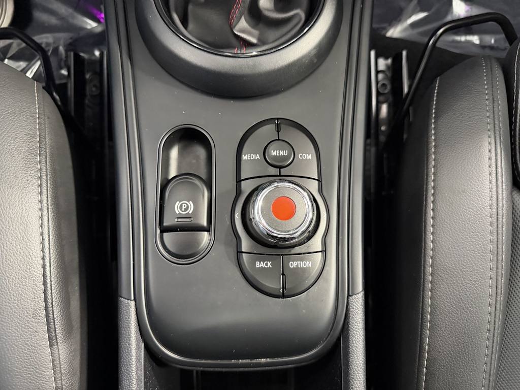 Thumbnail: 2019 MINI Cooper Countryman - 24