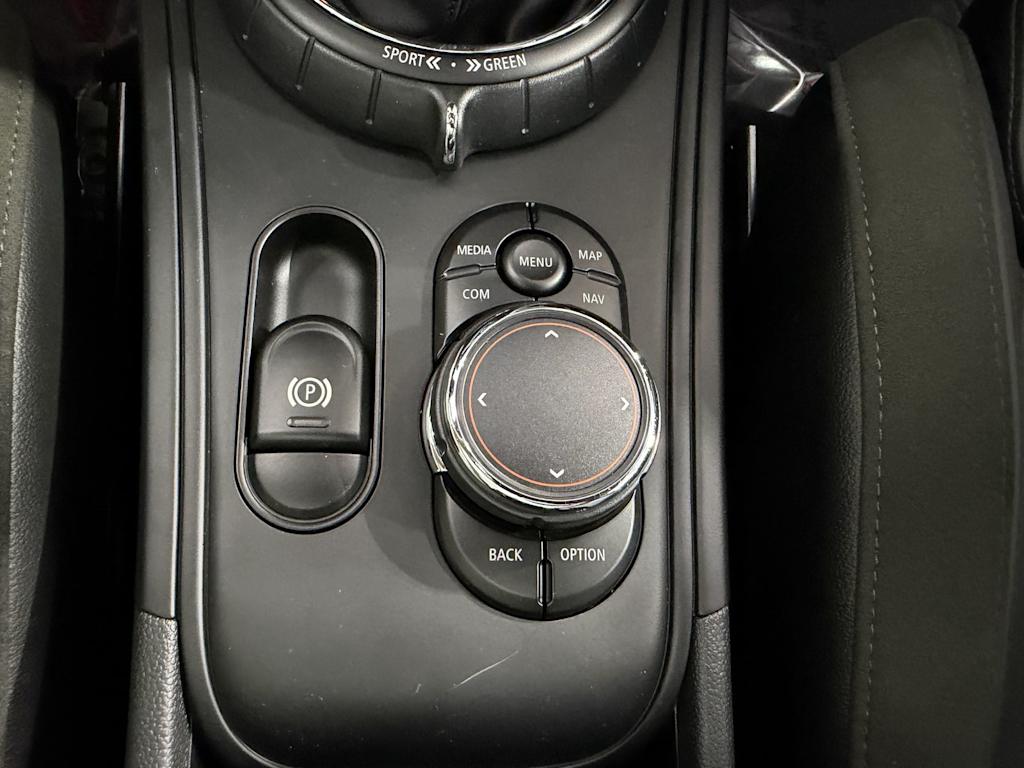 Thumbnail: 2017 MINI Cooper Countryman - 26