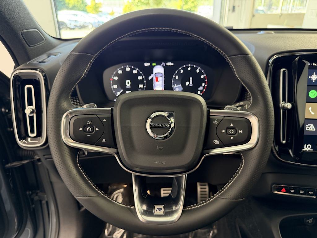 Thumbnail: 2019 Volvo XC40 - 11