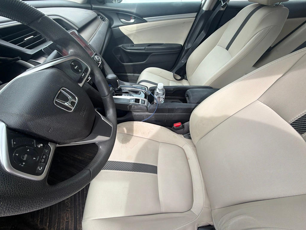 Thumbnail: 2016 Honda Civic - 5