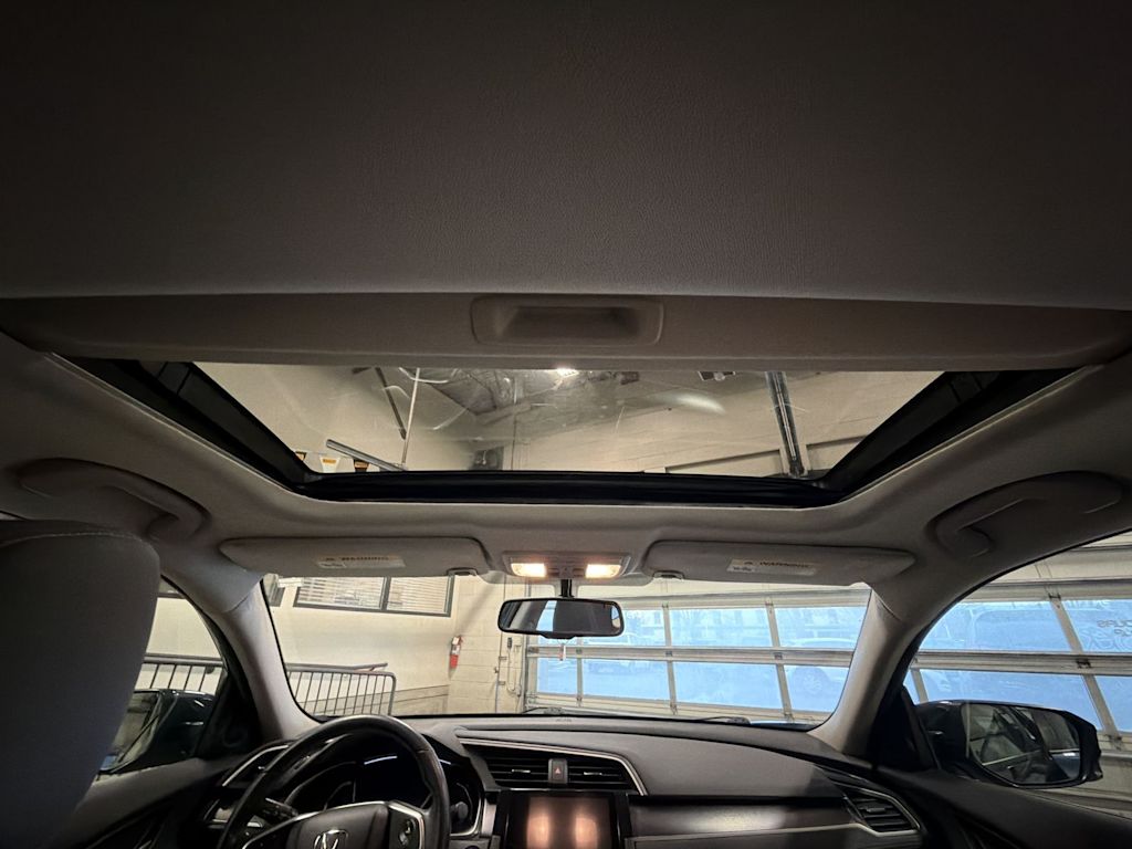 Thumbnail: 2017 Honda Civic - 32