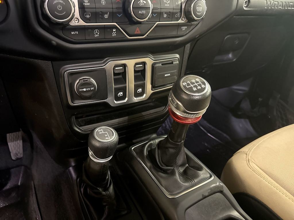 Thumbnail: 2020 Jeep Wrangler - 12
