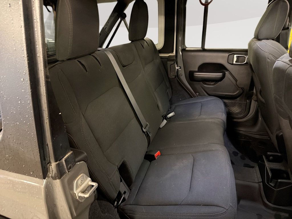 Thumbnail: 2021 Jeep Wrangler - 24