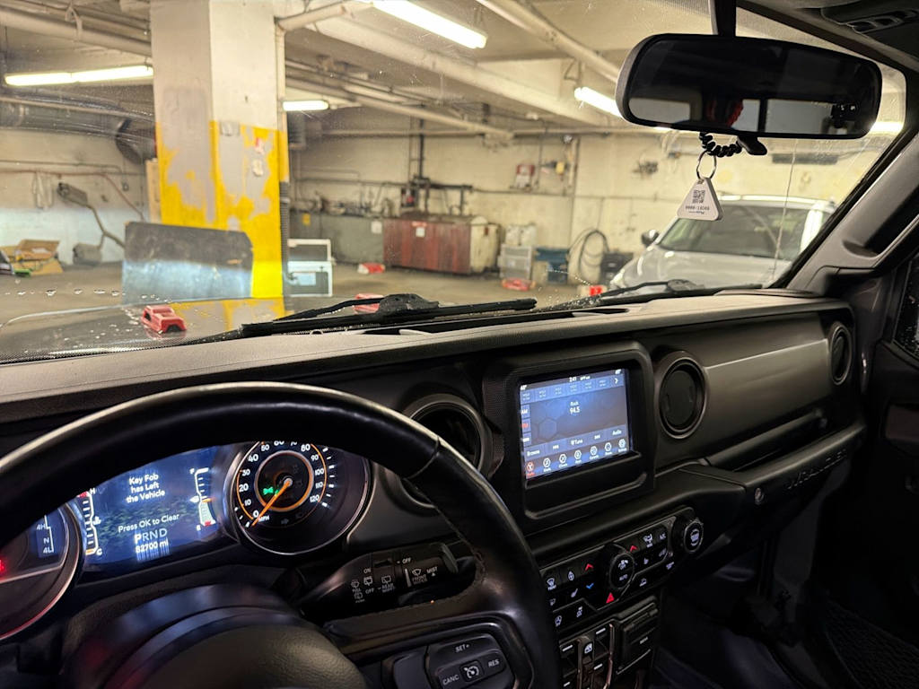 Thumbnail: 2021 Jeep Wrangler - 11