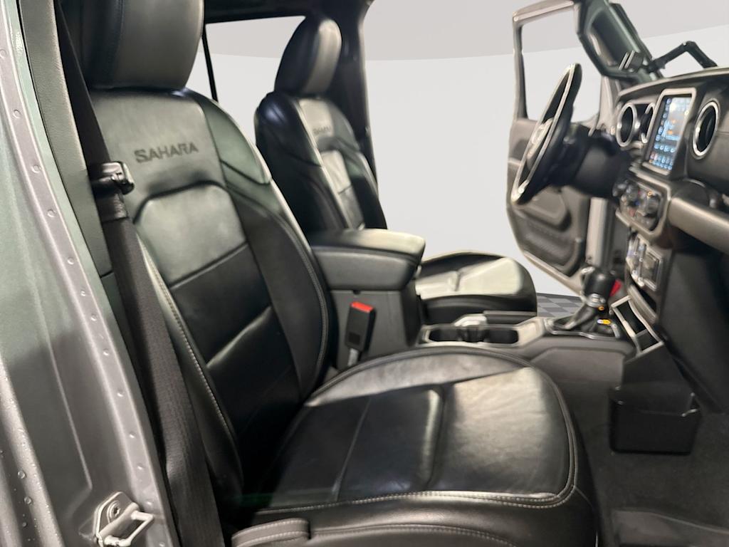 Thumbnail: 2018 Jeep Wrangler - 30