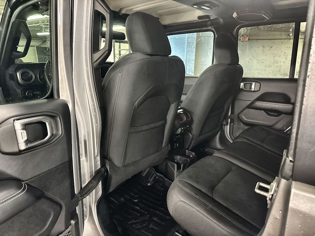Thumbnail: 2018 Jeep Wrangler - 12