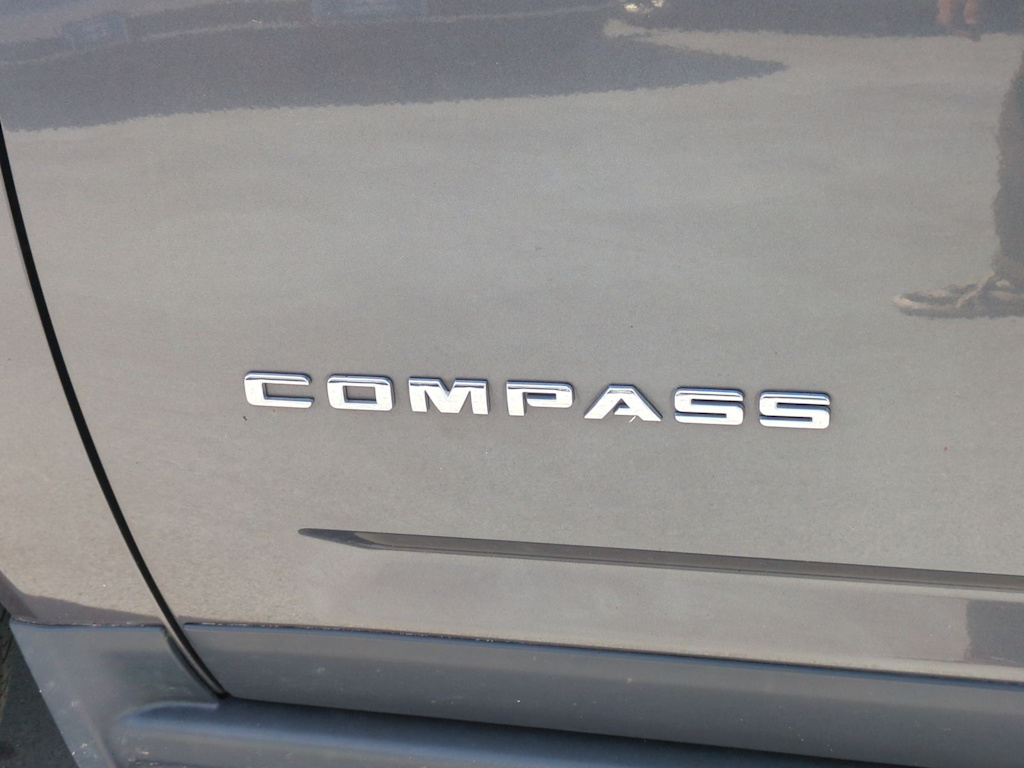 Thumbnail: 2017 Jeep Compass - 25