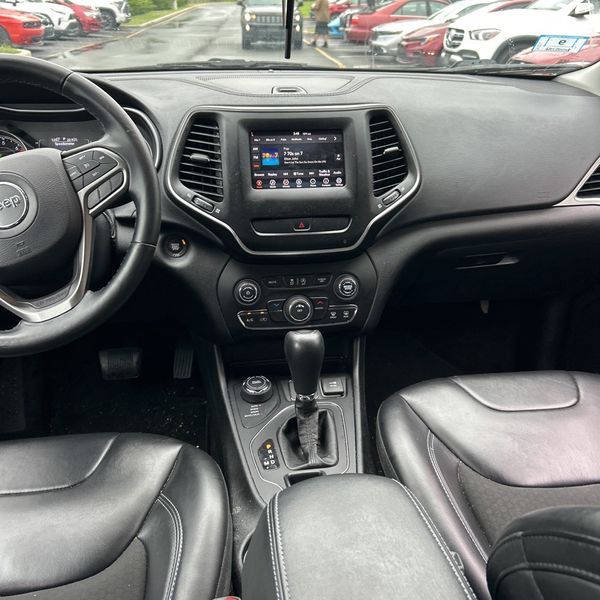 Thumbnail: 2019 Jeep Cherokee - 2