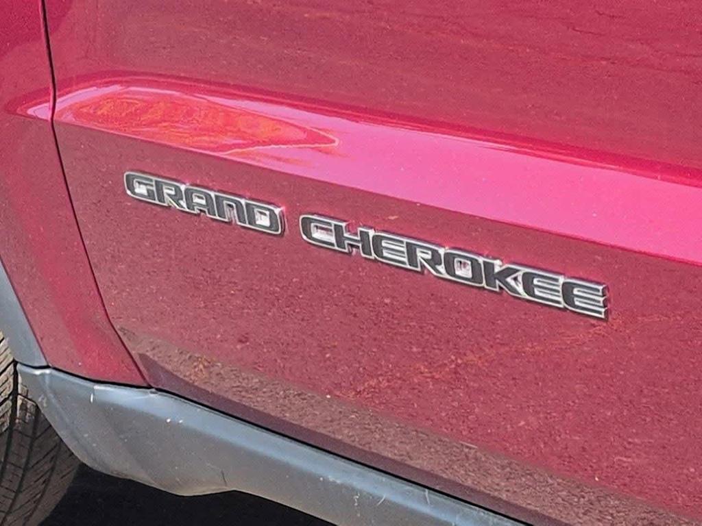 Thumbnail: 2021 Jeep Grand Cherokee - 25