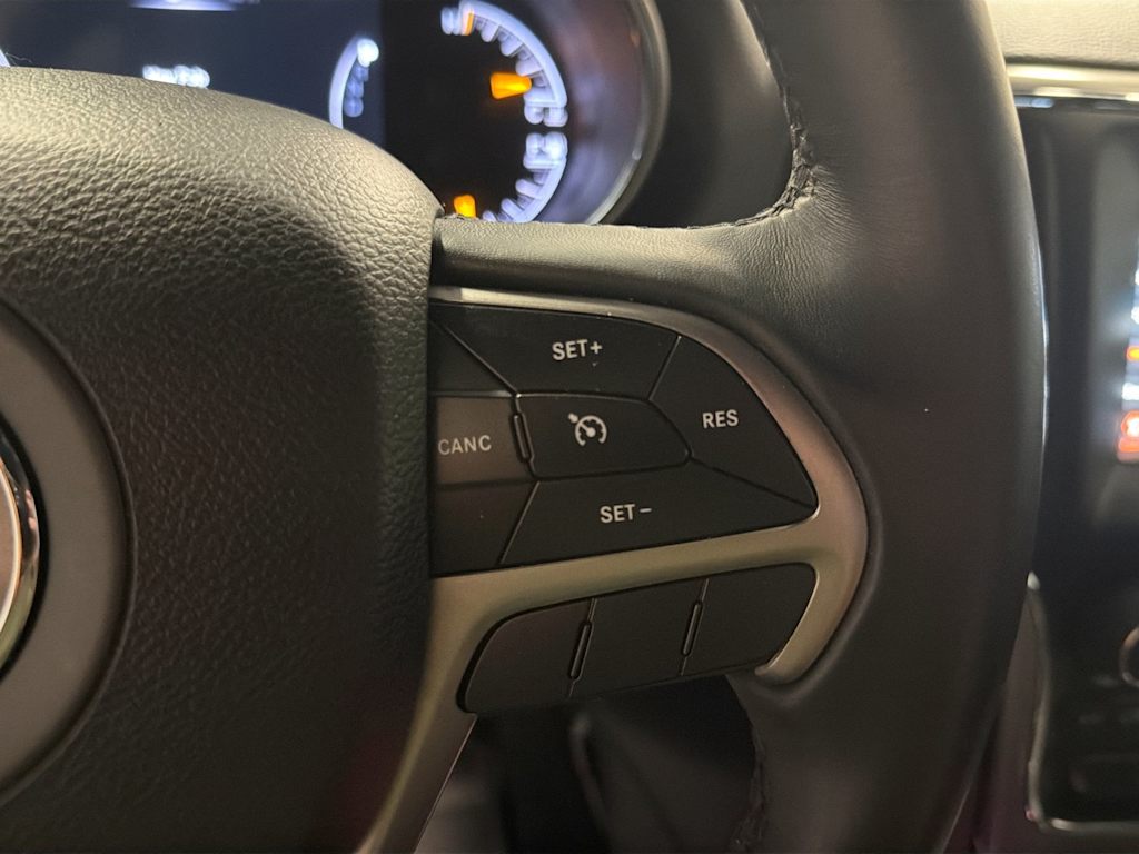 Thumbnail: 2021 Jeep Grand Cherokee - 31