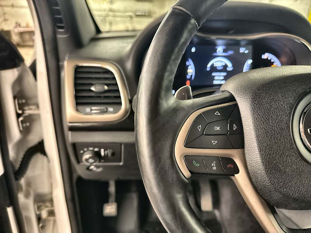 Thumbnail: 2016 Jeep Grand Cherokee - 28