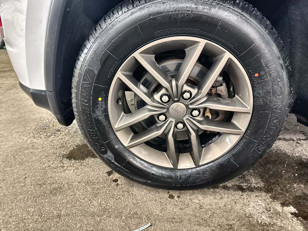 Thumbnail: 2016 Jeep Grand Cherokee - 7